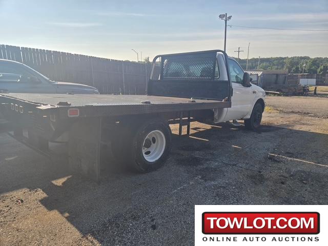2004 Ford F-350 SD (Overland Park, Kansas) Ford F-350 Government Surplus Auction - Photo #5