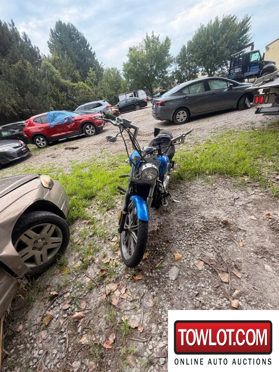 2007 Kawasaki Vulcan 900 Custom (Overland Park, Kansas)
