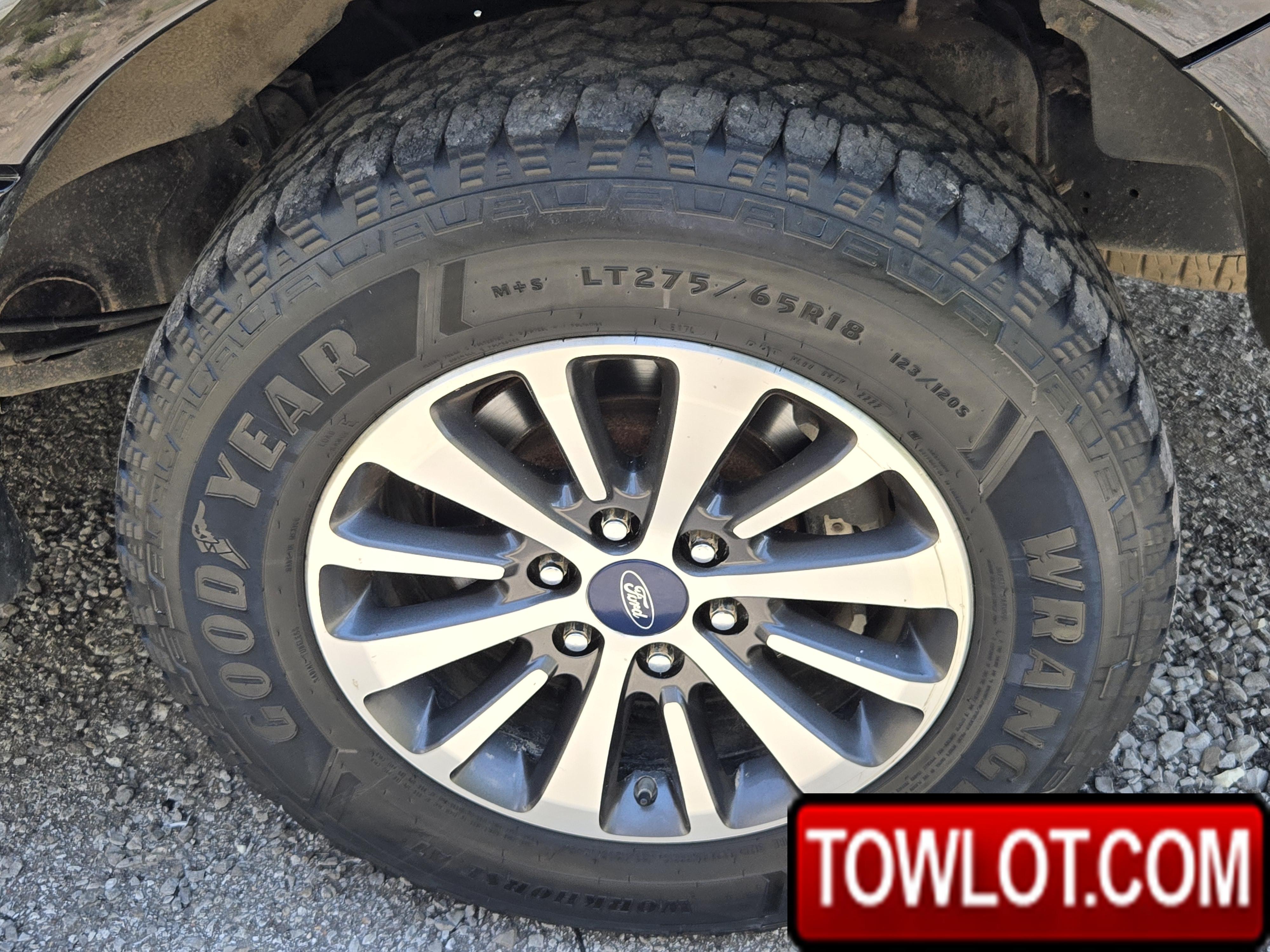 2017 Ford Expedition EL XLT 4X4 (Kansas City, Missouri) Ford Expedition Government Surplus Auction - Photo #6