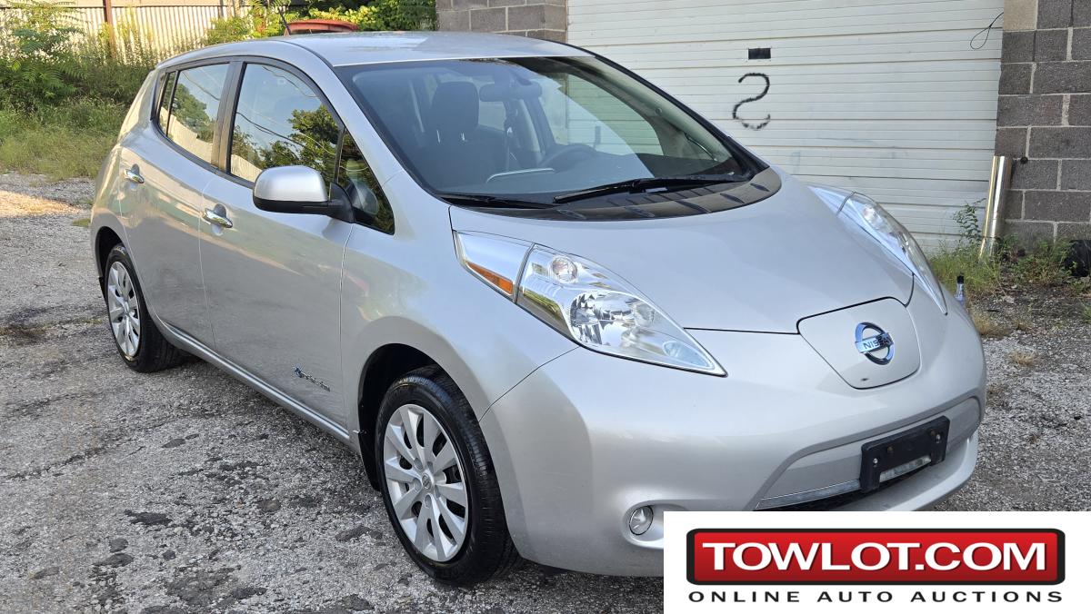 2017 Nissan Leaf (Kansas City, Missouri)
