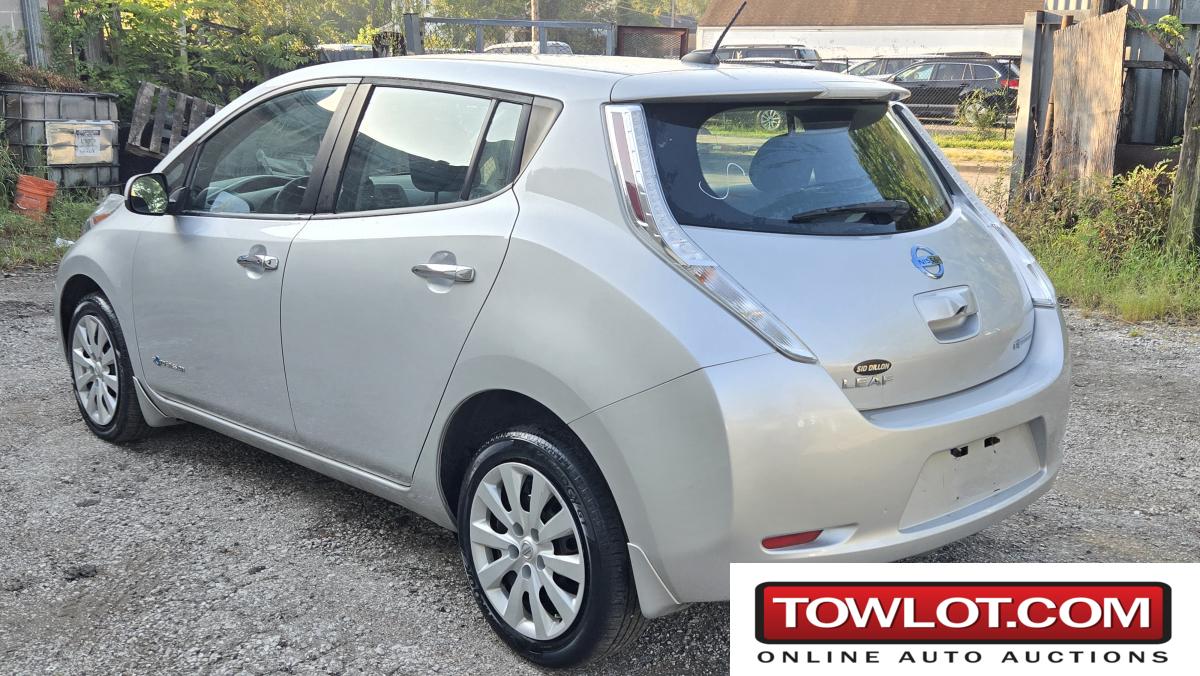 2017 Nissan Leaf (Kansas City, Missouri) Nissan Leaf Government Surplus Auction - Photo #4
