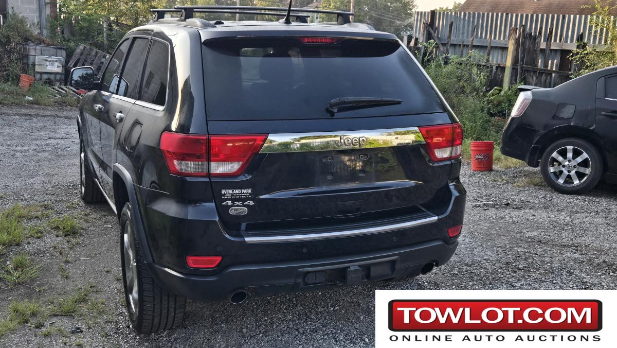 2011 Jeep Grand Cherokee Overland (Kansas City, Missouri) Jeep Cherokee Government Surplus Auction - Photo #6