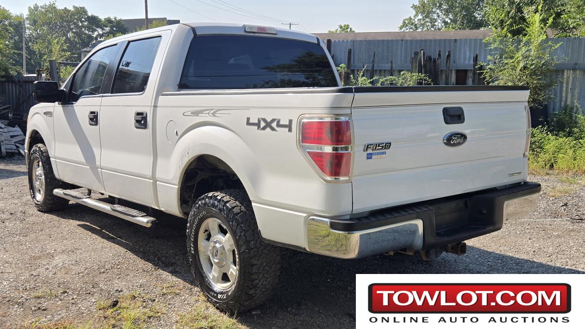 2014 Ford F-150 SUPERCREW XLT 4X4 (Kansas City, Missouri) Ford F-150 Government Surplus Auction - Photo #3