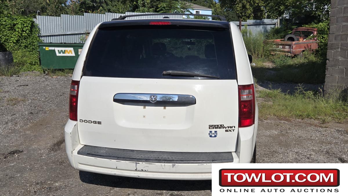 2010 Dodge Grand Caravan SXT (Kansas City, Missouri) Dodge Grand Caravan Government Surplus Auction - Photo #6