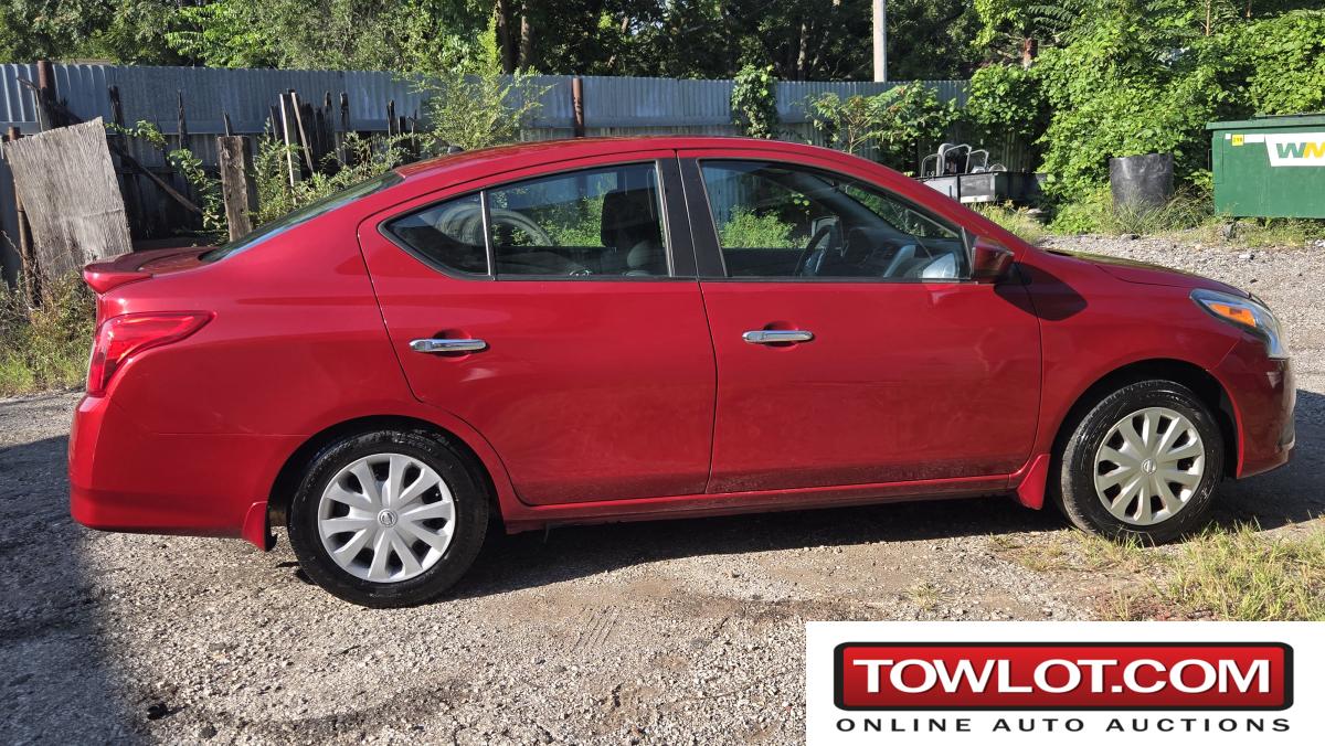 2015 Nissan Versa SV (Kansas City, Missouri) Nissan Versa SV Government Surplus Auction - Photo #5