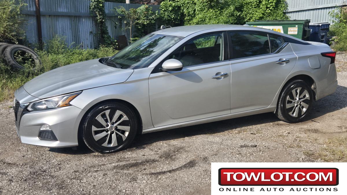 2020 Nissan Altima 2.5 S (Kansas City, Missouri) Nissan Altima 2.5 S Government Surplus Auction - Photo #3