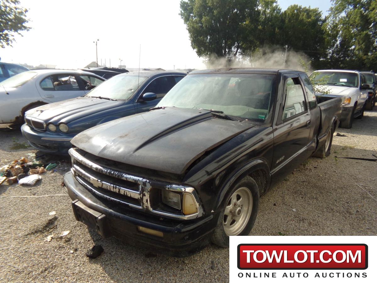 1995 Chevrolet S10 Pickup (Kansas City, Kansas) Chevrolet S10 Pickup Government Surplus Auction - Photo #3