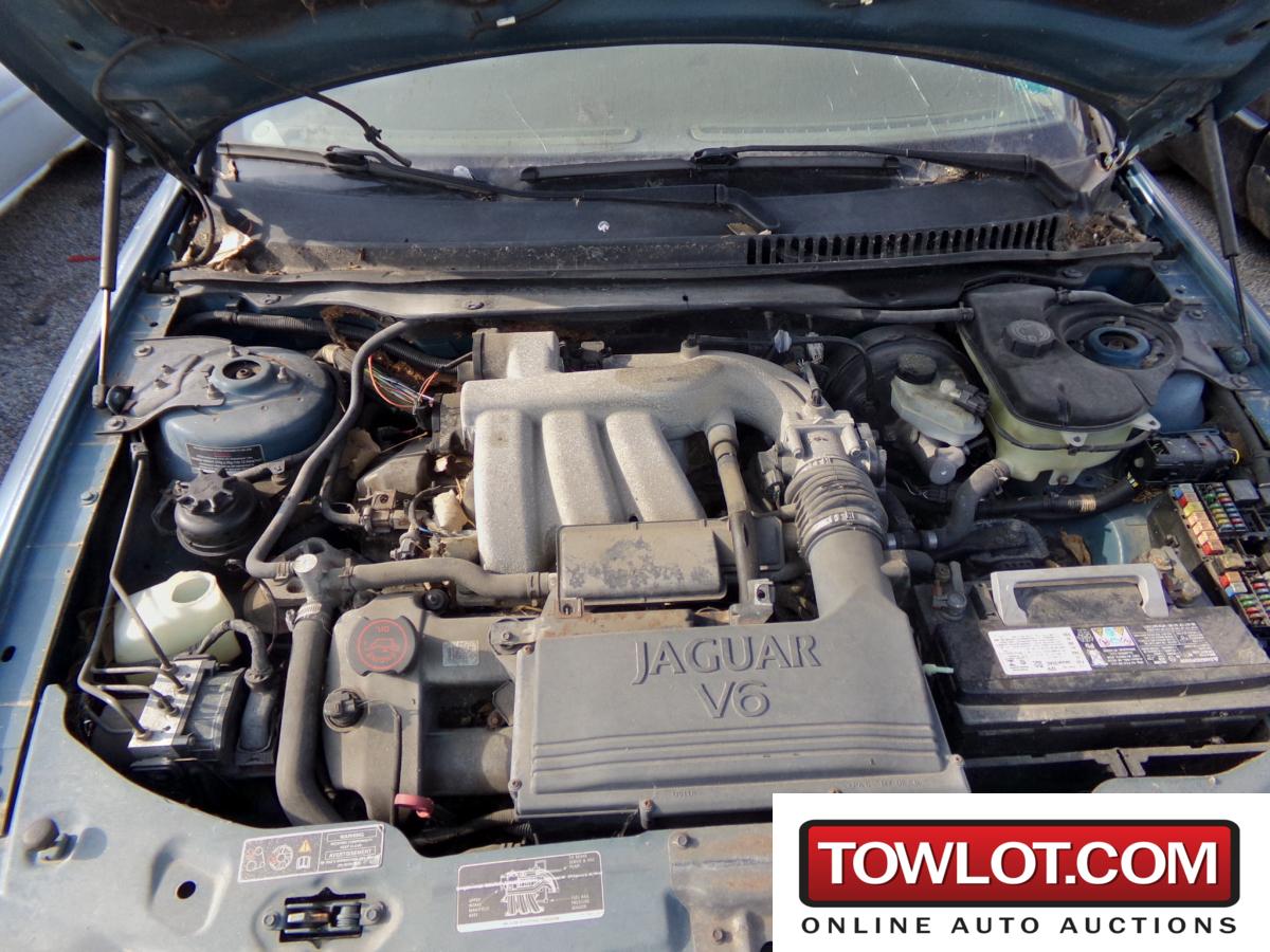 2002 Jaguar X-Type (Kansas City, Kansas) Jaguar X-Type Government Surplus Auction - Photo #5