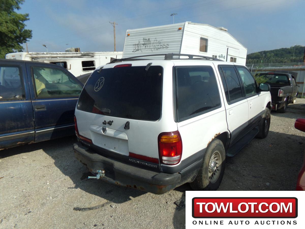2000 Mercury Mountaineer (Kansas City, Kansas) Mercury Mountaineer Government Surplus Auction - Photo #4